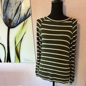 shirt size small